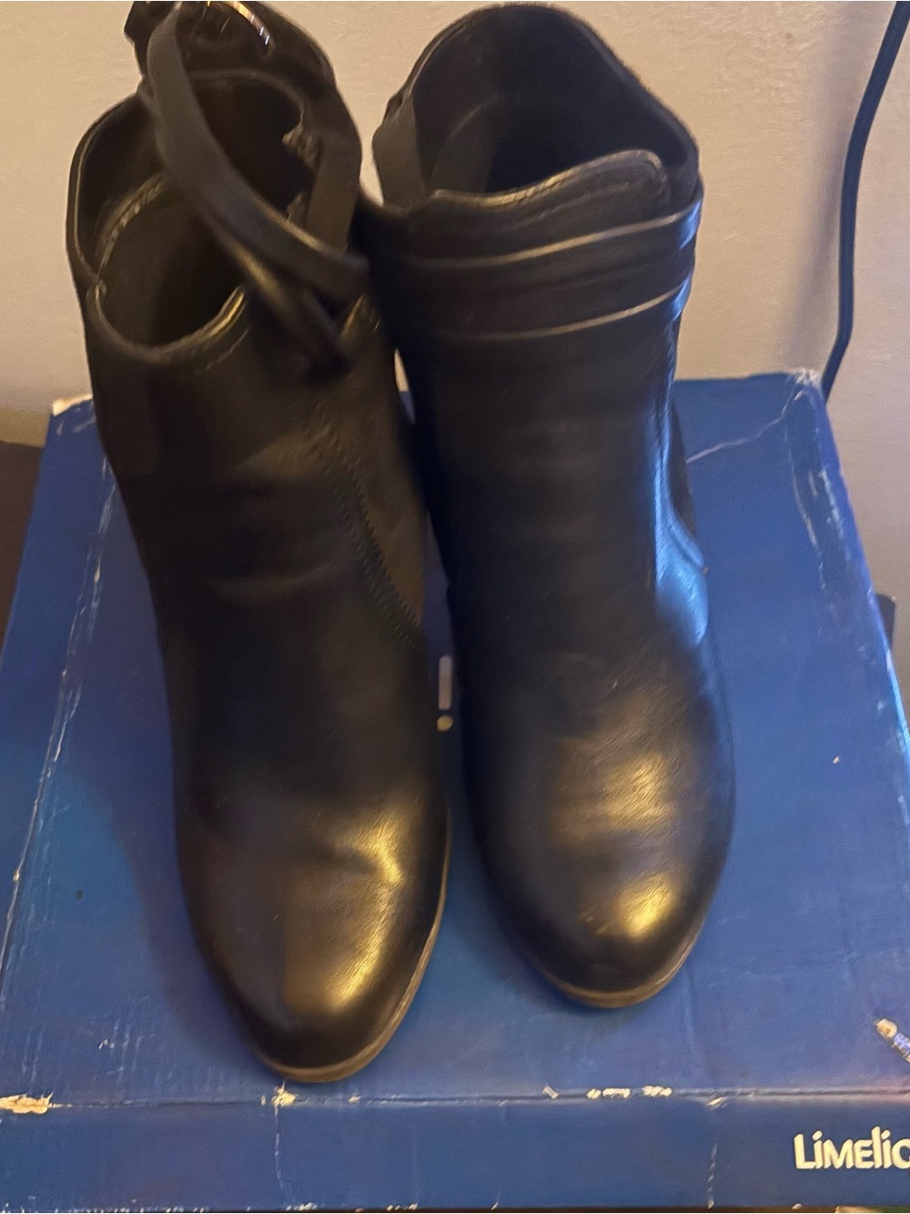 Limelight brand black ankle booties